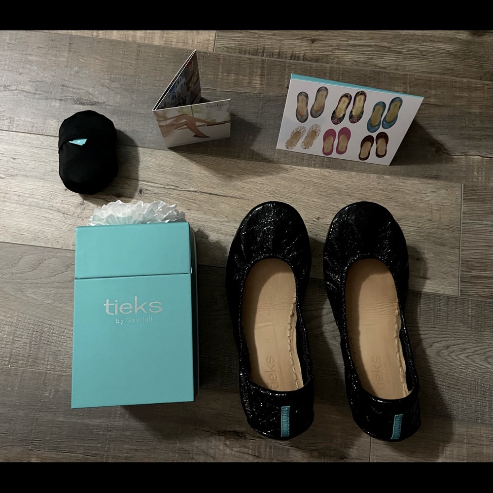 Tieks Obsidian Black - Worn Once-LIKE NEW - Size 6